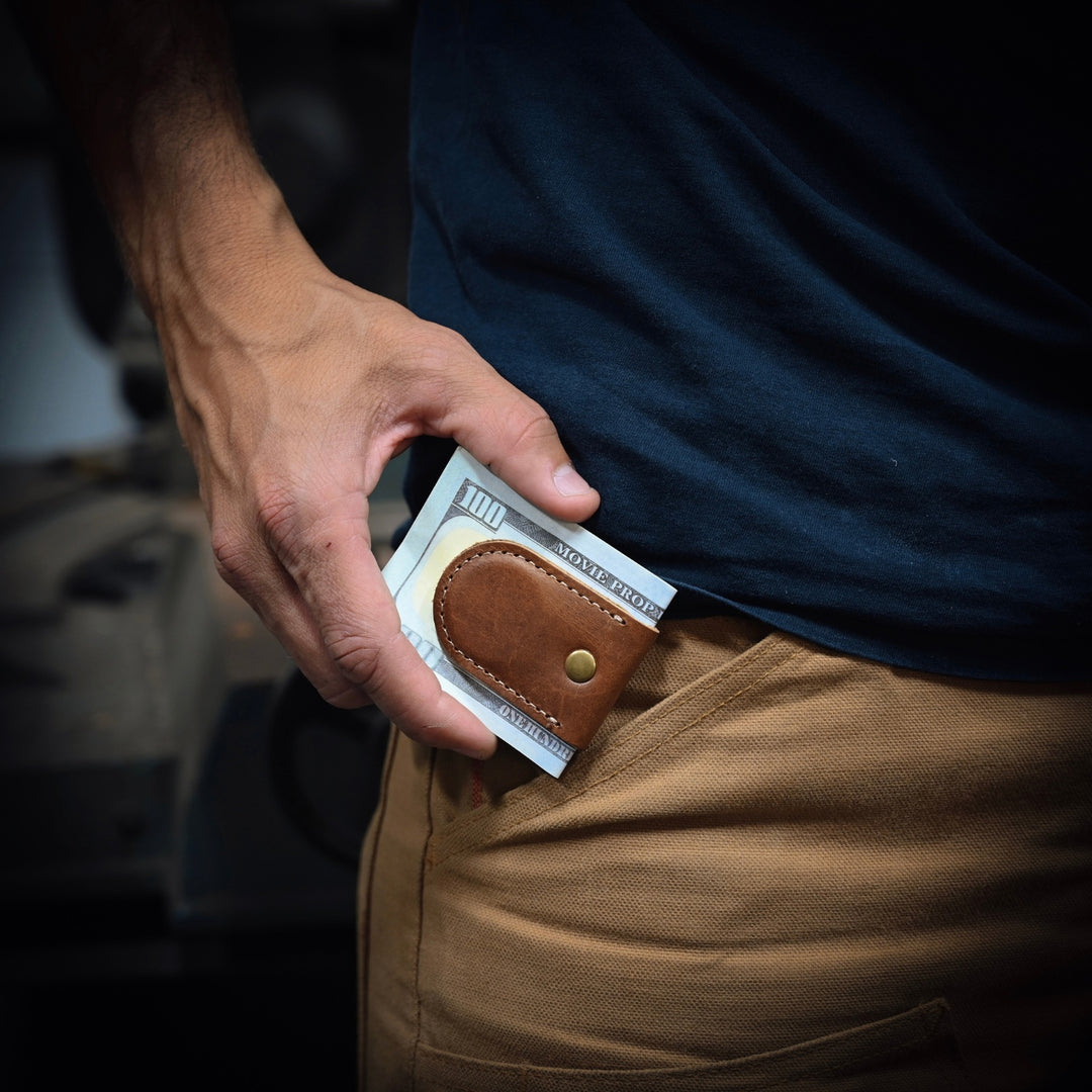 Magnetic Money Clip - Brown - Lifestyle